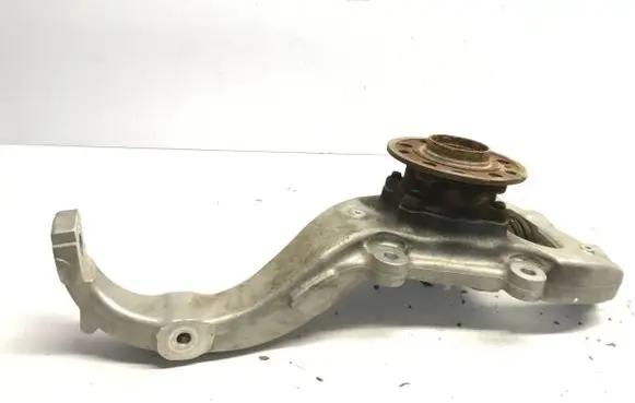 Mercedes-Benz C AMG W205 Front wheel hub spindle knuckle A2053800