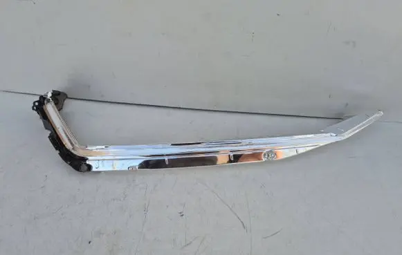 Volkswagen Golf Sportsvan Headlight part 517941036A.BSP