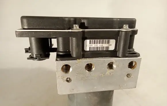 Toyota Avensis T250 ABS Pump 2265100416085 0265231317