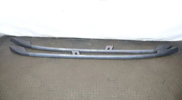Volvo XC90 Roof transverse bars on the 