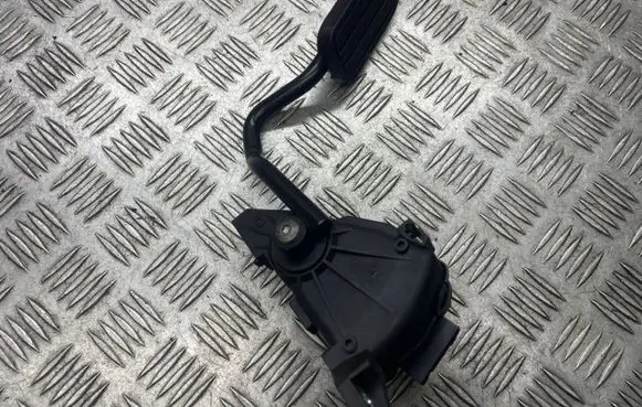 Ford Galaxy Accelerator throttle pedal 7M3721603D YM219F836AB