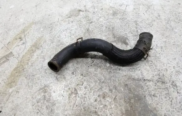 Chevrolet Captiva Engine coolant pipe/hose