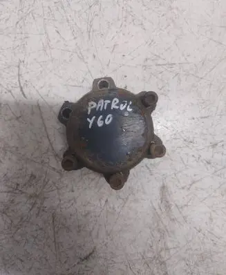 Nissan Patrol Y60 Hub lock 