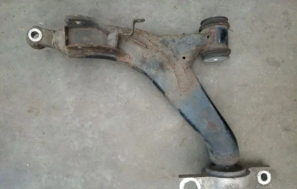 Lexus GS 300 350 430 450H Front lower control arm/wishbone