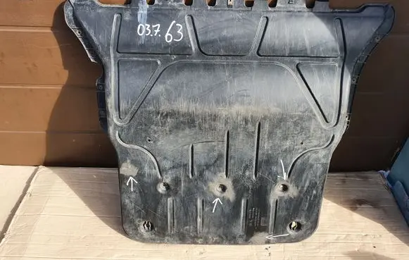 Skoda Octavia Mk4 Engine splash shield/under tray 5WA825236D 5WA825236C