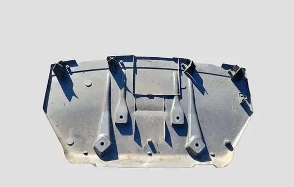 Renault Laguna III Engine splash shield/under tray 748A00003R