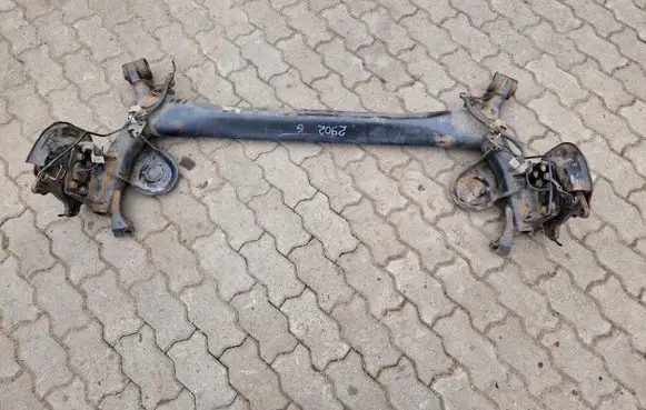 Nissan Qashqai Rear axle beam 