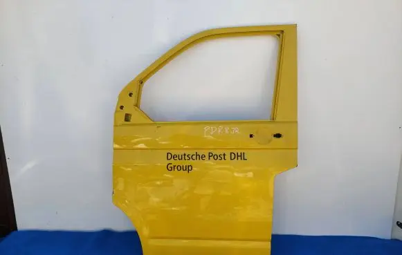 Volkswagen Multivan T5 Front door 7E0831055