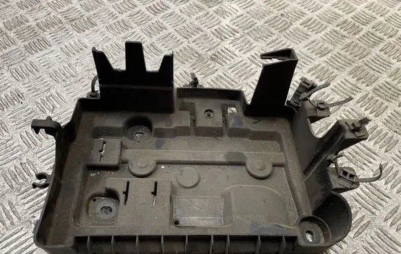 Opel Corsa D Battery tray 13296473