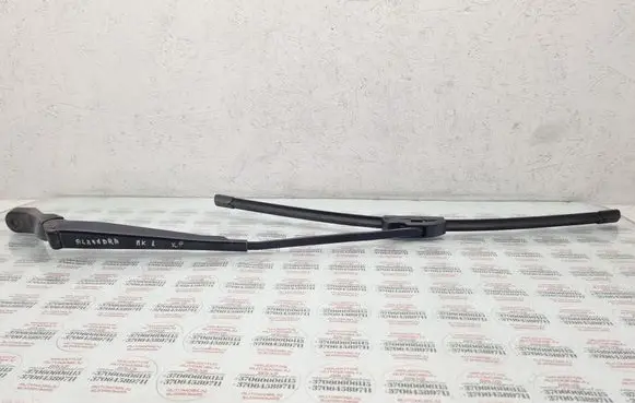 Seat Alhambra (Mk1) Front wiper blade arm 7M1955410