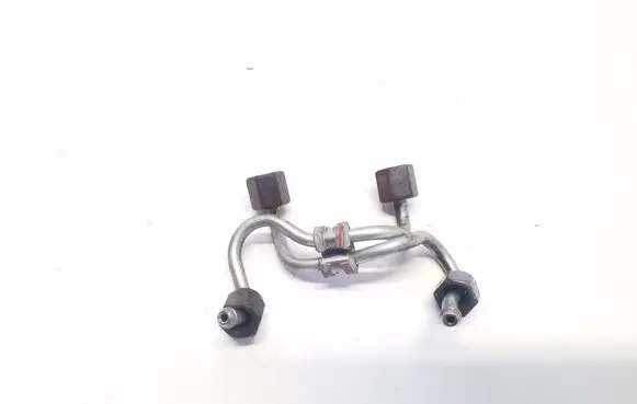 BMW 5 E60 E61 Fuel injector supply line/pipe 