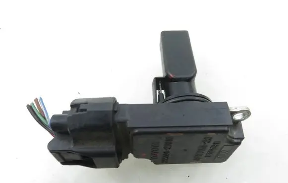 Toyota RAV 4 (XA20) Mass air flow meter AFH70M23 2220427010
