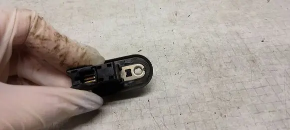 Mitsubishi Outlander Rear door sensor 