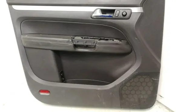 Volkswagen Touran I Front door card panel trim 1T1867011 1T2867011