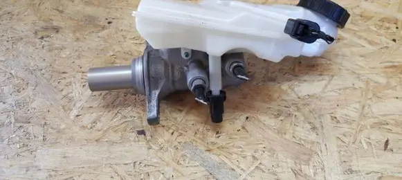 Volvo V40 Master brake cylinder 31362931