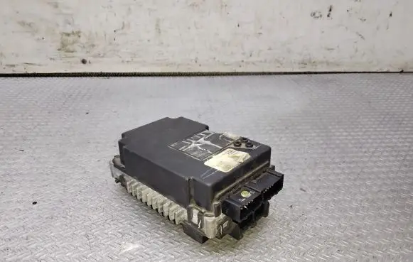 Lincoln Town Car Light module LCM F8VF13D709A F8VF13D708A