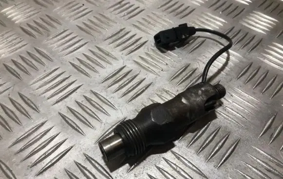 Volvo S40, V40 Fuel injector ldc009r01