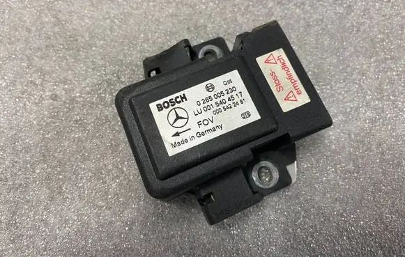 Mercedes-Benz E W211 ESP acceleration yaw rate sensor 0265005230