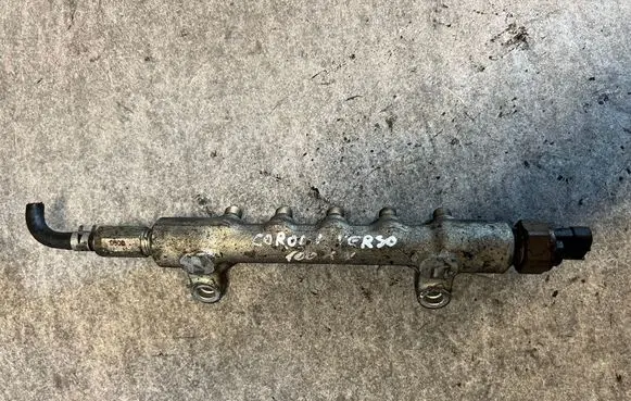 Toyota Corolla Verso AR10 Fuel main line pipe DENSO6120 04G07