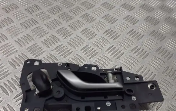 Honda Civic Front door interior handle 