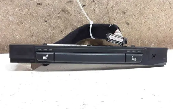 BMW 1 E81 E87 Seat heating switch 6961604