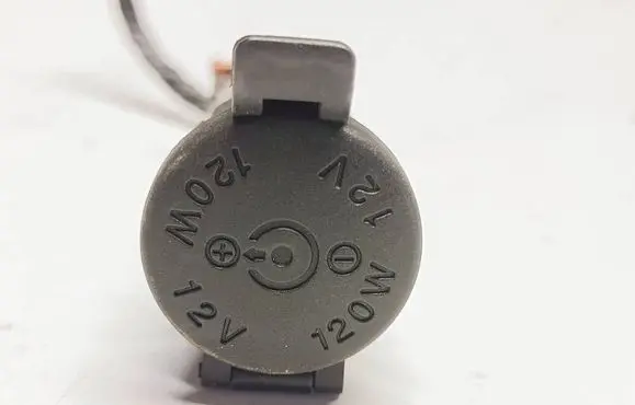 KIA Sportage Cigarette lighter front WAFAW325