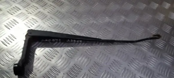 Chevrolet Lacetti Front wiper blade arm