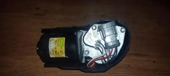 Renault Megane I Wiper motor 53548402