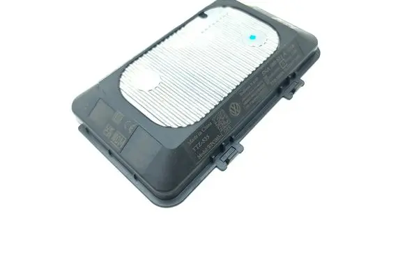 Volkswagen Golf VIII Wireless charging module 5NA980611A