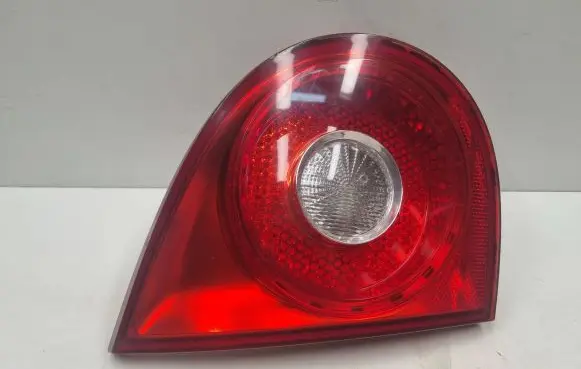Volkswagen Golf V Tailgate rear/tail lights 1K6945093F 800000680 0285001044