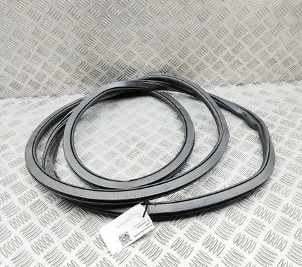 Volkswagen Crafter Rubber seal front coupe door 7C0837911G