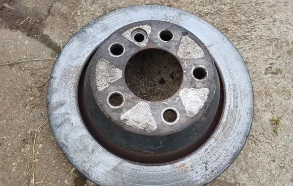 Volkswagen Touareg I Rear brake disc