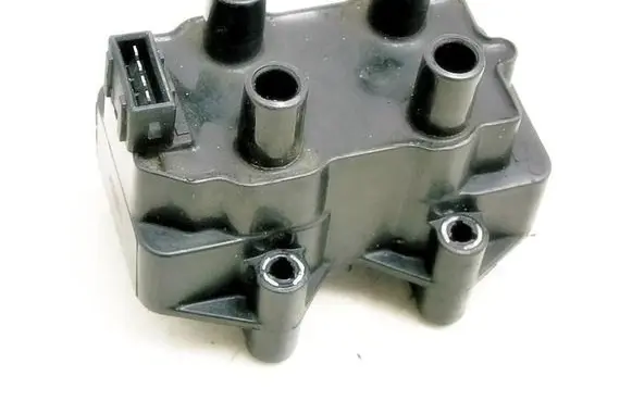 Peugeot 106 High voltage ignition coil 7366580405