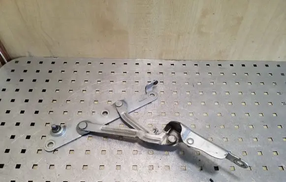 Volvo S80 Tailgate/trunk/boot hinge 30799275