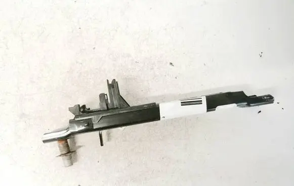 Jeep Patriot Seat belt adjustment rail 