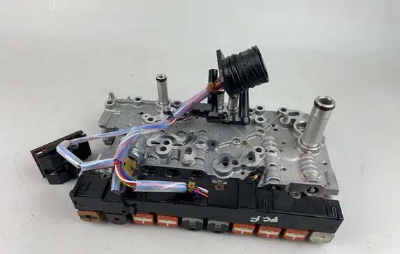 Chrysler Pacifica Transmission gearbox valve body 04752873AA 2972D06514652 2972E01174664