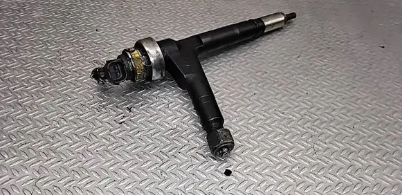Opel Meriva A Fuel injector 8973138612 01G30509