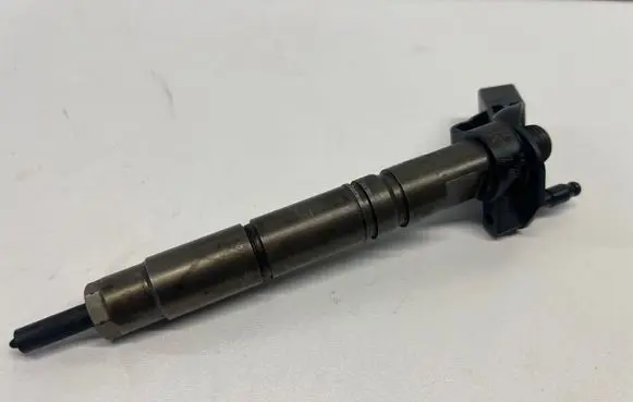 Mercedes-Benz CLS C219 Fuel injector A6420701987 080408 0445115