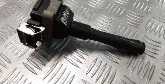 BMW 7 E38 High voltage ignition coil 1703359