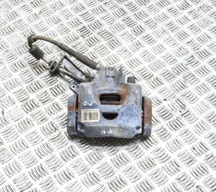 Peugeot 5008 Front brake caliper