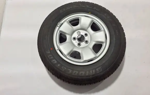 Subaru Forester SG R15 spare wheel 28111FC020