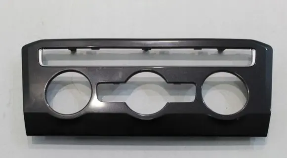 Volkswagen Tiguan Climate control/heater control trim 5NB820073A