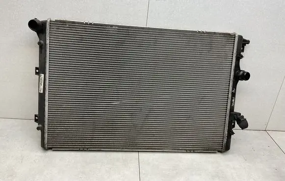 Volkswagen Sharan Coolant radiator 5N0121253L