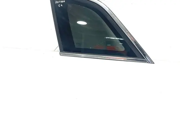 Opel Antara Rear side window DOT736AS2M32 43R000083