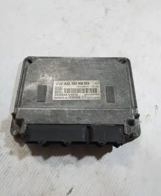 Volkswagen Polo IV 9N3 Engine control unit/module 03D906023 5WP40414