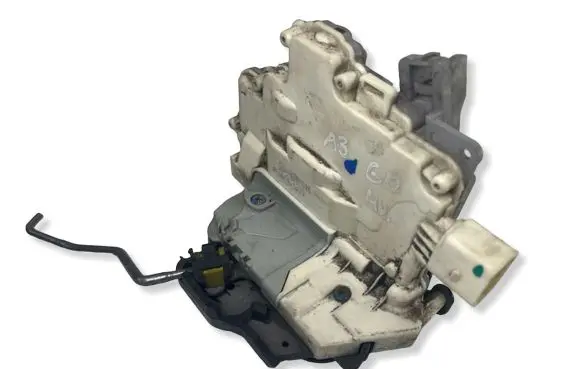 Audi A3 S3 8P Rear door lock 4F0839016