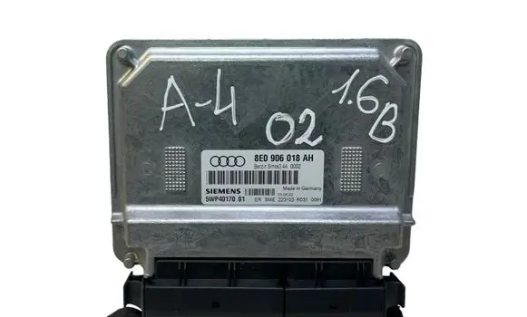 Audi A4 S4 B6 8E 8H Engine control unit/module 8E0906018AH 5WP4017001