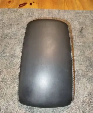 Nissan Qashqai+2 Armrest 9692050A10 V090Z696