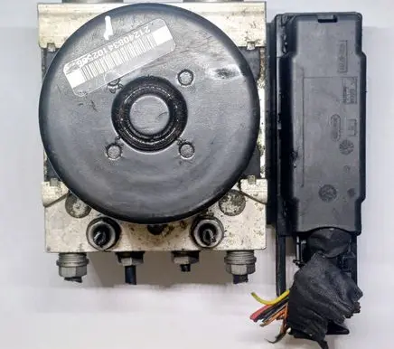 Volkswagen Golf VI ABS Pump 1K0614517AS 1K0907379AH