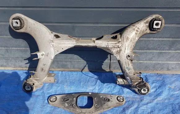 Mercedes-Benz SL R230 Rear beam 2303501600BHJ 2303501600 2301600